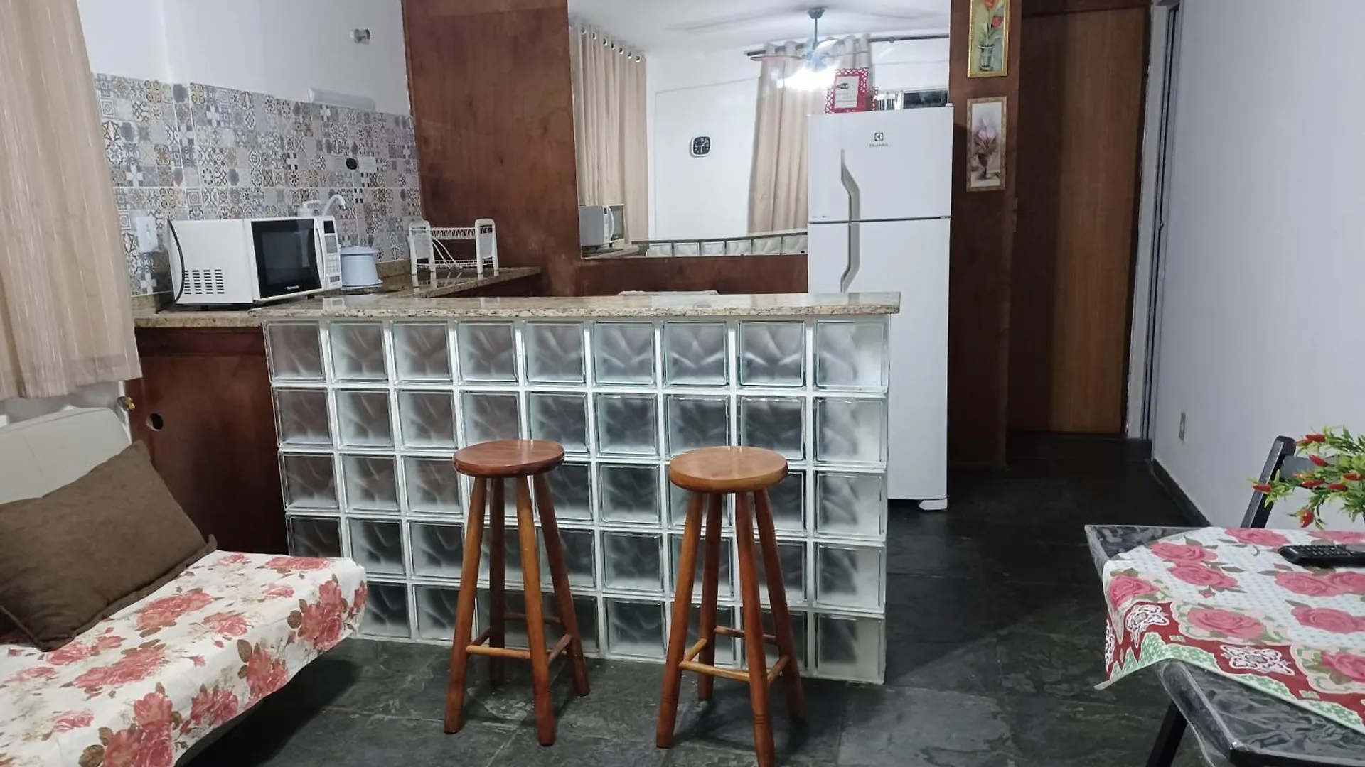 Apartamento 4 Min De Carro Praia Do Forte-7 Min A Pe Praia Das Dunas - Wi Fi Cabo Frio